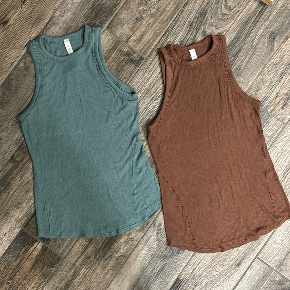 2 Lululemon tank tops